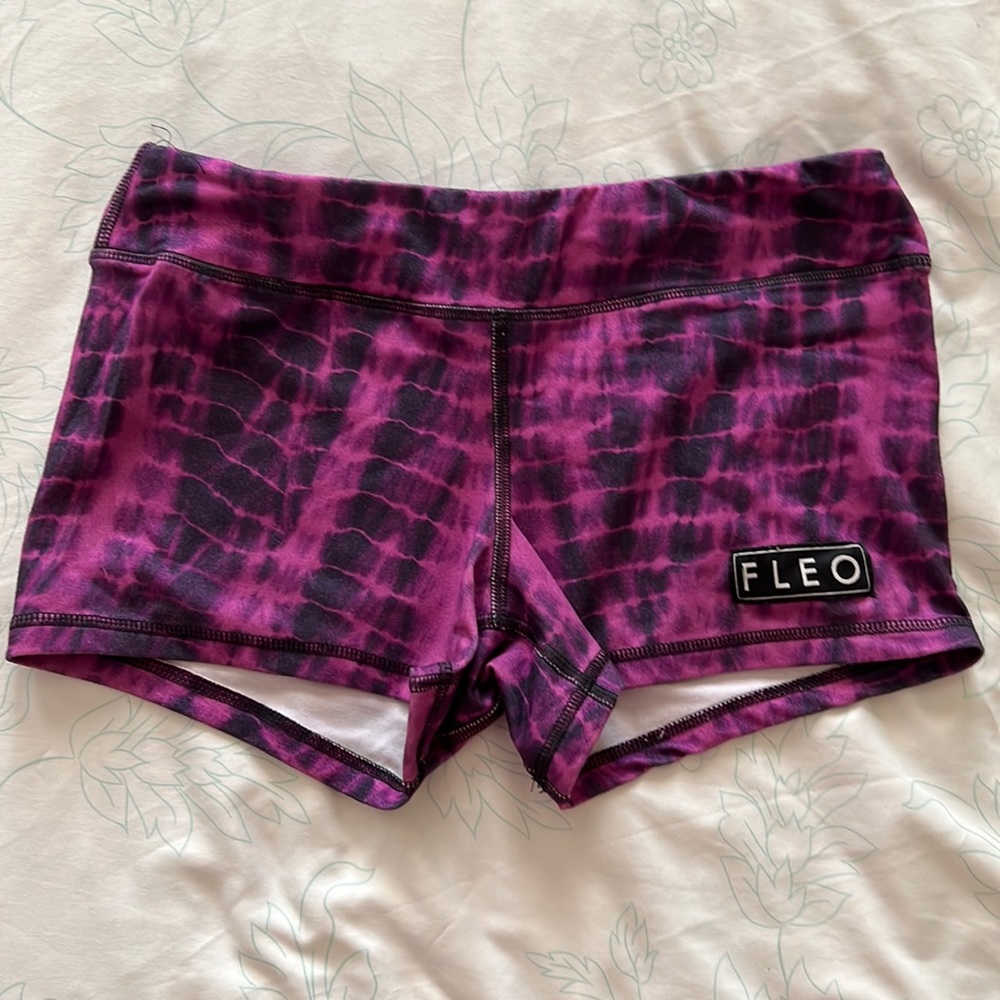 Fleo purple and navy blue medium shorts